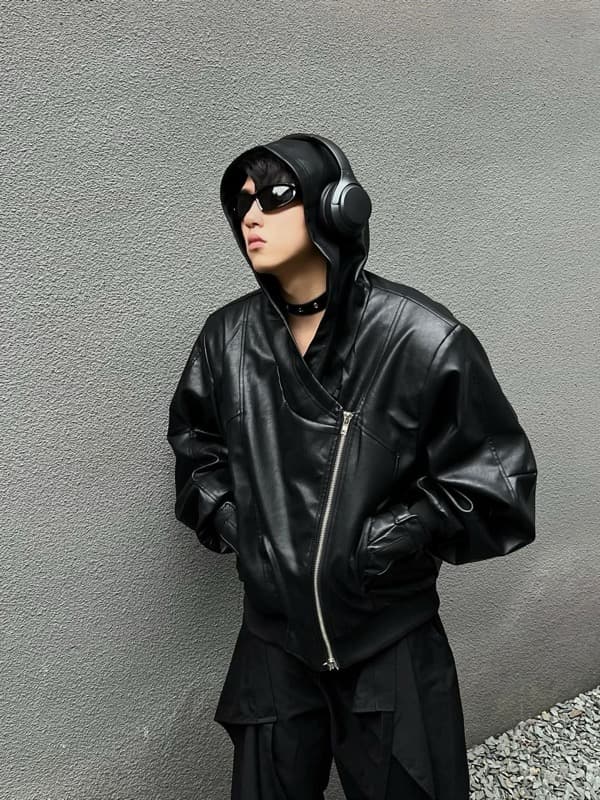 黒レザージャケット フード付きジップアップブルゾン