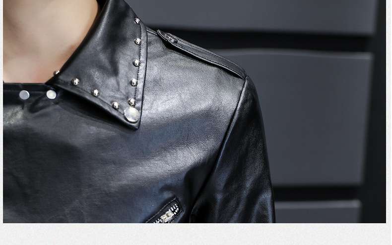 レザージャケット専門店 スタッズ装飾メタリックライダース